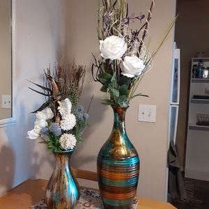 A vase set